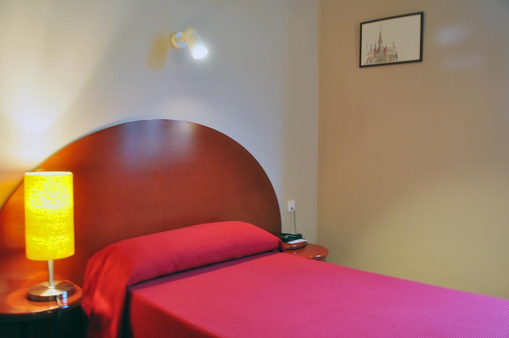 Residencia D'Investigadors Hostel บาร์เซโลนา ห้อง รูปภาพ